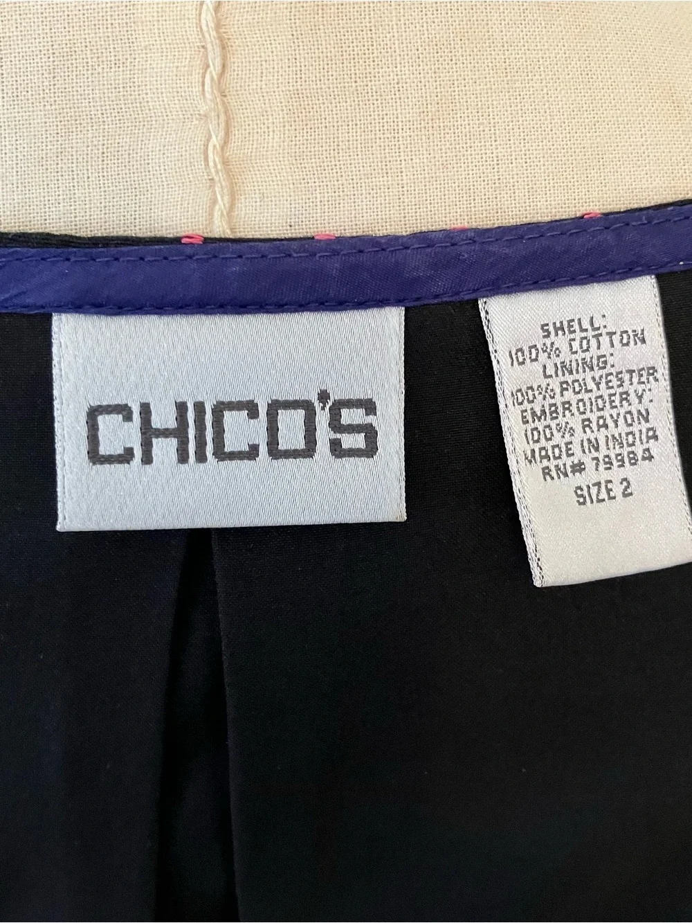 VTG Chicos Women’s Black Cotton Jacket Open Embroidered Flowers Short Artsy Lg